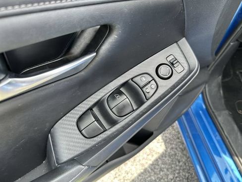 Used 2023 Nissan Sentra SV FWD image 17