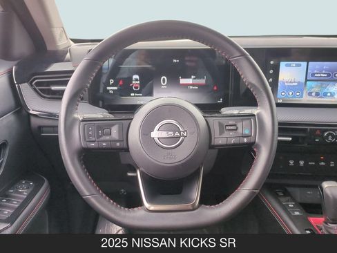 Used 2025 Nissan Kicks SR FWD image 12