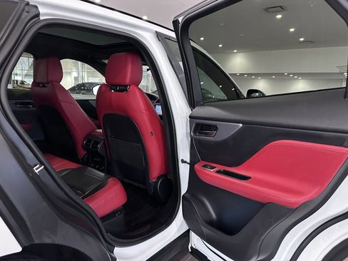 Used 2019 Jaguar F-PACE S image 28