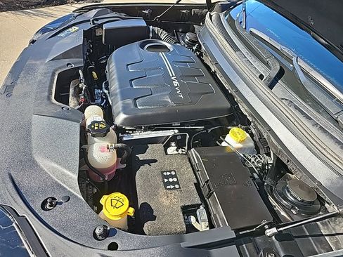 Used 2019 Jeep Cherokee Trailhawk w/ Comfort/Convenience Group image 38