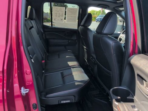 Used 2025 Honda Ridgeline TrailSport image 42
