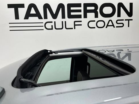 Used 2025 GMC Sierra 1500 Denali AWD/4WD image 11