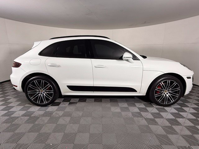 Used 2017 Porsche Macan Turbo AWD/4WD image 9