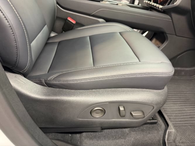 Used 2024 GMC Acadia Elevation w/ Luxury Package FWD image 33