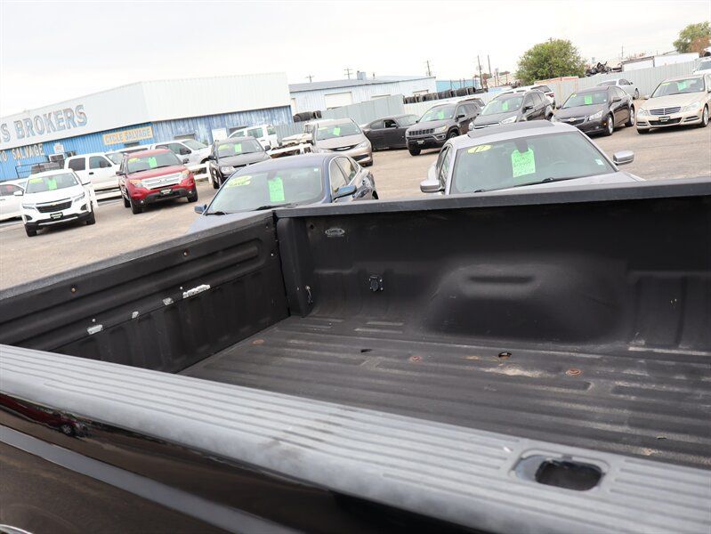 Used 2006 Ford F250 XL AWD/4WD image 17