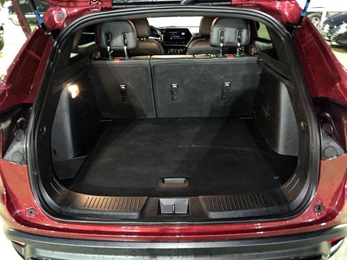 Used 2024 Chevrolet Trax RS w/ Sunroof Package image 27