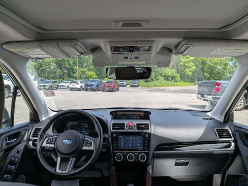 Used 2018 Subaru Forester 2.5i Touring AWD/4WD image 21