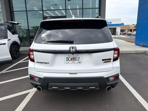 Used 2024 Honda Passport TrailSport image 6