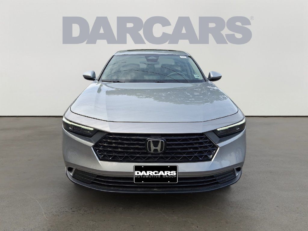 Used 2024 Honda Accord EX image 2