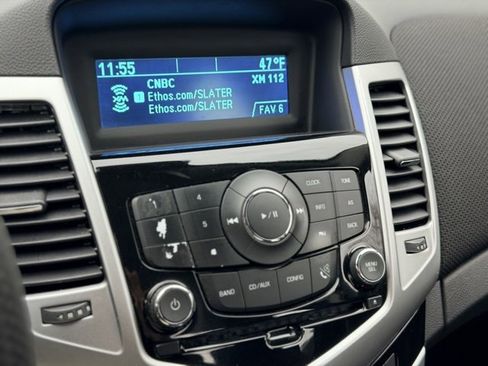 Used 2016 Chevrolet Cruze LT image 10