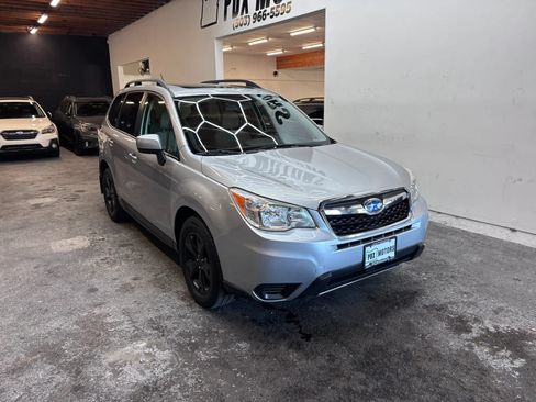 Used 2015 Subaru Forester 2.5i Premium AWD/4WD image 2