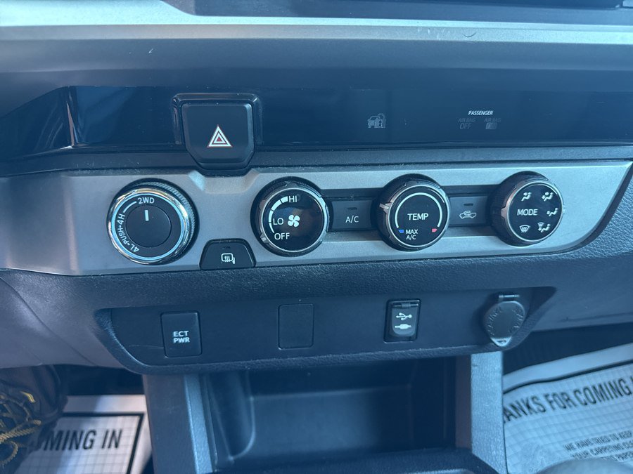 Used 2017 Toyota Tacoma SR5 w/ Tow Package AWD/4WD image 25