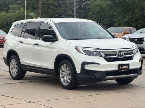 Used 2019 Honda Pilot LX image 2