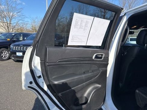 Used 2022 Jeep Grand Cherokee Laredo X image 34