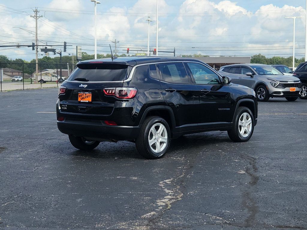 Used 2024 Jeep Compass Sport AWD/4WD image 7