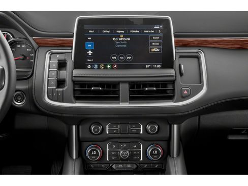 Used 2021 Chevrolet Suburban LT AWD/4WD image 7