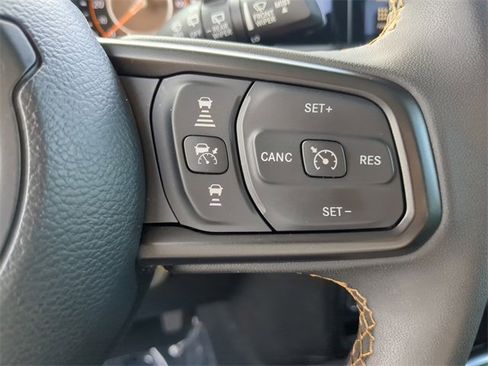 Used 2024 Jeep Wrangler Sport S image 30