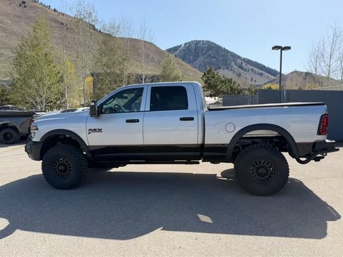 New 2026 RAM 2500 Tradesman AWD/4WD image 31