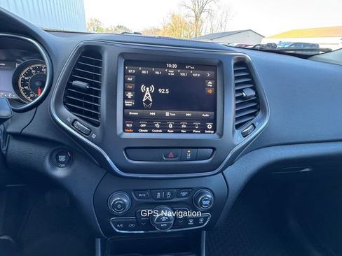 Used 2022 Jeep Cherokee Trailhawk w/ Sound & Nav Group AWD/4WD image 19