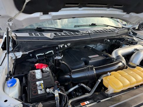 Used 2017 Ford F150 Raptor w/ Equipment Group 802A Luxury image 40