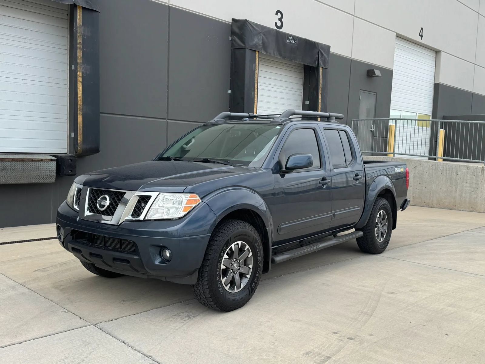 Used 2016 Nissan Frontier PRO-4X w/ Pro-4x Luxury Package AWD/4WD image 1
