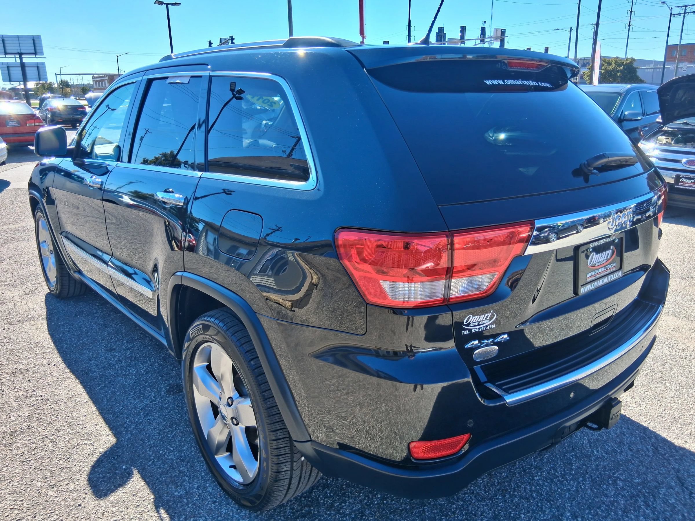 Used 2011 Jeep Grand Cherokee Overland AWD/4WD image 5
