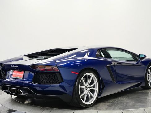Used 2014 Lamborghini Aventador LP 700-4 image 9
