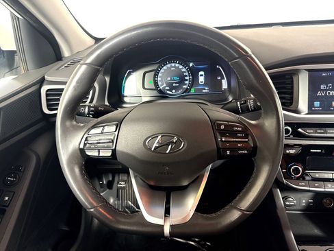 Used 2017 Hyundai Ioniq SEL w/ Tech Package 02 FWD image 16