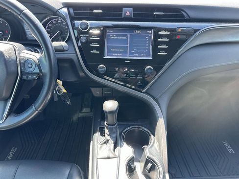 Used 2020 Toyota Camry SE image 7