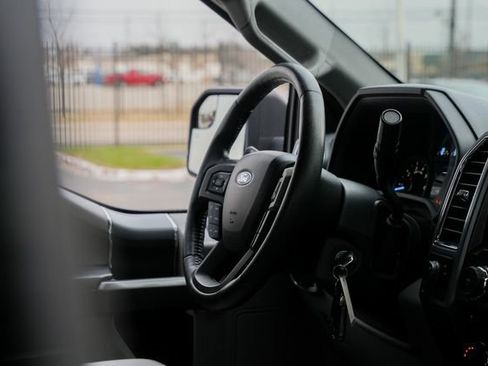 Used 2015 Ford F150 XLT w/ Equipment Group 302A Luxury image 35