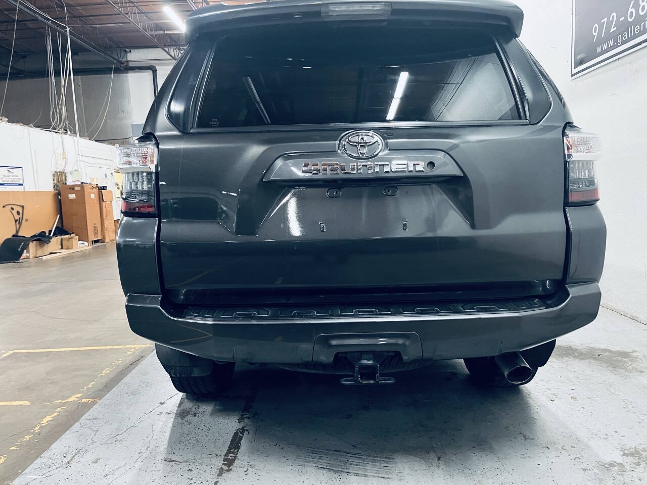 Used 2016 Toyota 4Runner SR5 RWD image 4