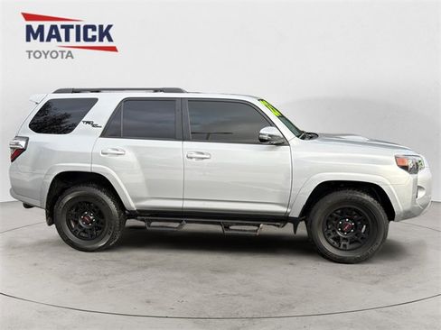 Used 2023 Toyota 4Runner TRD Off-Road Premium image 8
