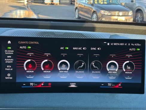 Used 2023 BMW iX xDrive50 w/ BMW I Signature Blue Package AWD/4WD image 17