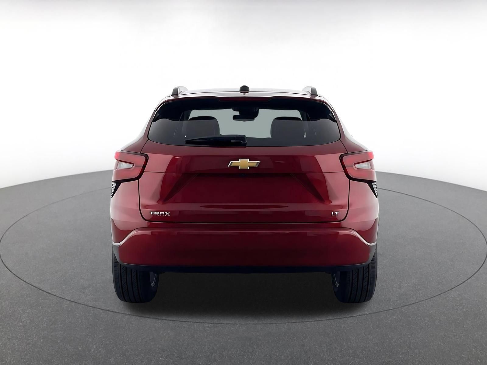 Used 2025 Chevrolet Trax LT FWD image 7