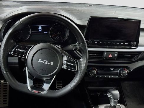 Used 2023 Kia Forte GT-Line w/ GT-Line Premium Package image 13