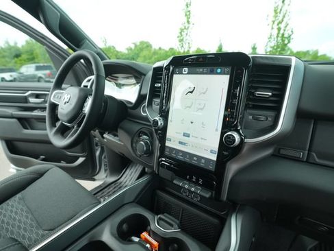 New 2026 RAM 1500 Big Horn AWD/4WD image 33