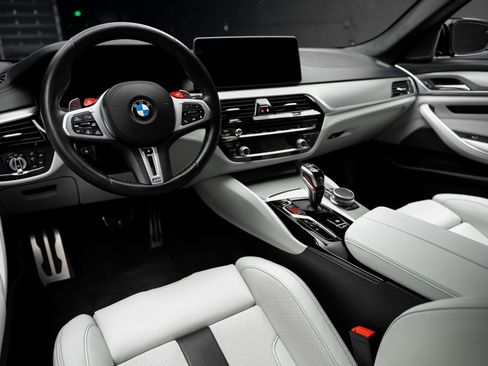 Used 2023 BMW M5 w/ Competition Package AWD/4WD image 2
