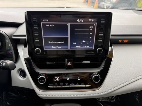 Used 2021 Toyota Corolla SE FWD image 27
