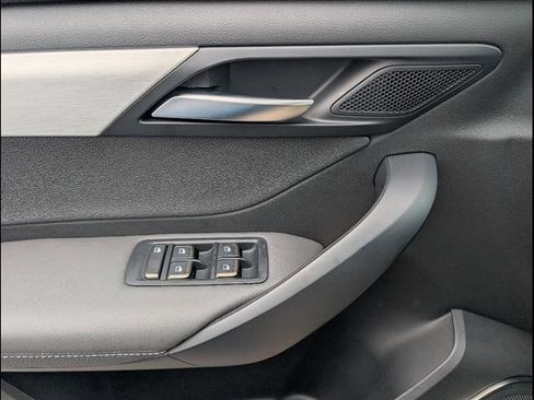 New 2025 VinFast VF 8 Plus image 13