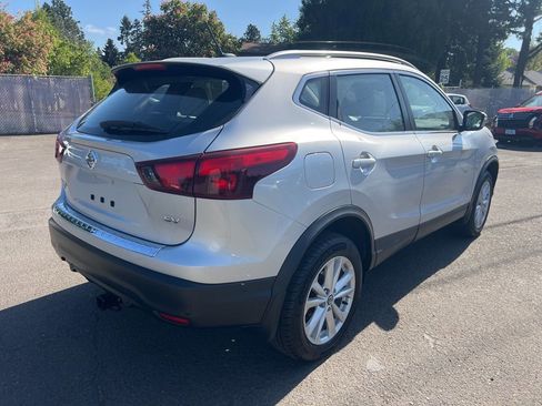 Used 2019 Nissan Rogue Sport SV FWD image 4
