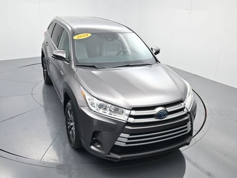 Used 2018 Toyota Highlander LE image 56