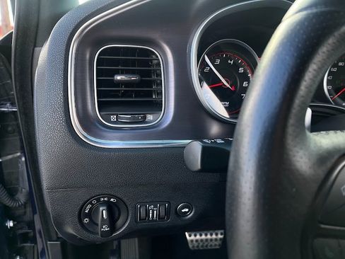 Used 2016 Dodge Charger R/T Scat Pack w/ Beats Audio Group image 11