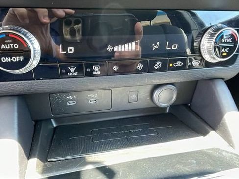 Used 2025 Mitsubishi Outlander SE AWD/4WD image 18