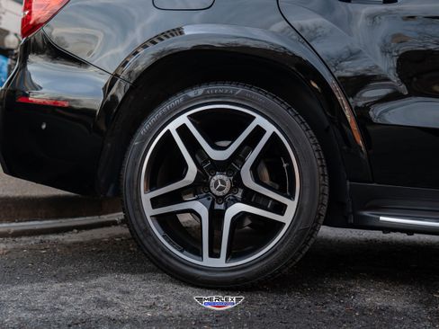 Used 2017 Mercedes-Benz GLS 550 4MATIC image 11