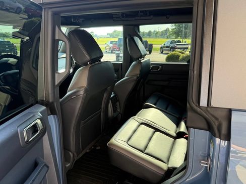 Used 2025 Ford Bronco Outer Banks AWD/4WD image 9