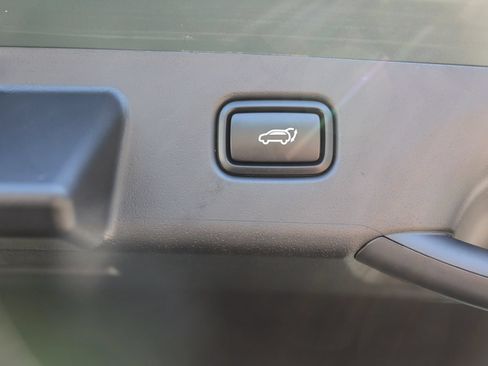 Used 2024 Kia Niro Wave w/ Wave Preserve Package FWD image 13