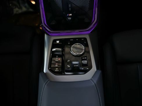 Used 2025 BMW X3 xDrive30i w/ Premium Package image 37