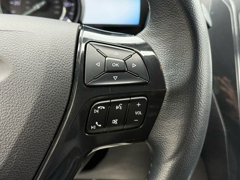 Used 2017 Ford Explorer XLT w/ Equipment Group 202A image 17