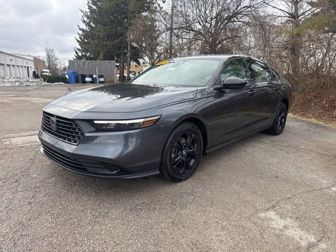 Used 2025 Honda Accord SE image 6