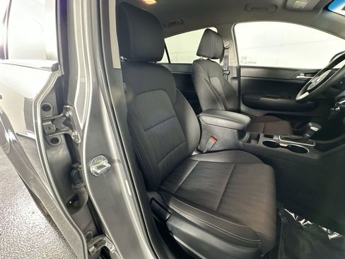 Used 2022 Kia Sportage LX image 26